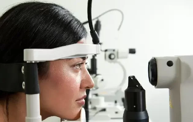 retina specialist