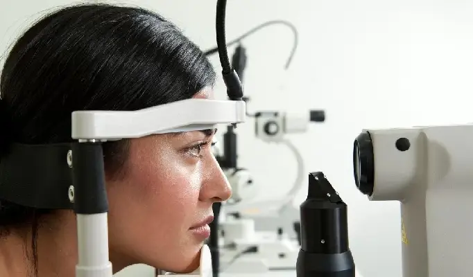 retina specialist